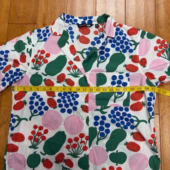 Marimekko Uniqlo Womens Fruit Top Size M Button Up Cotton Hippie Artsy Cherry - Picture 8 of 9